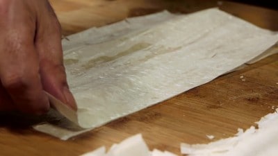 Tiropita con feta e spinaci