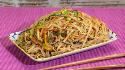 Noodles di riso vegetariani