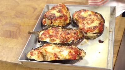 Ricetta Melanzane al forno pomodoro e mozzarella | Cookaround