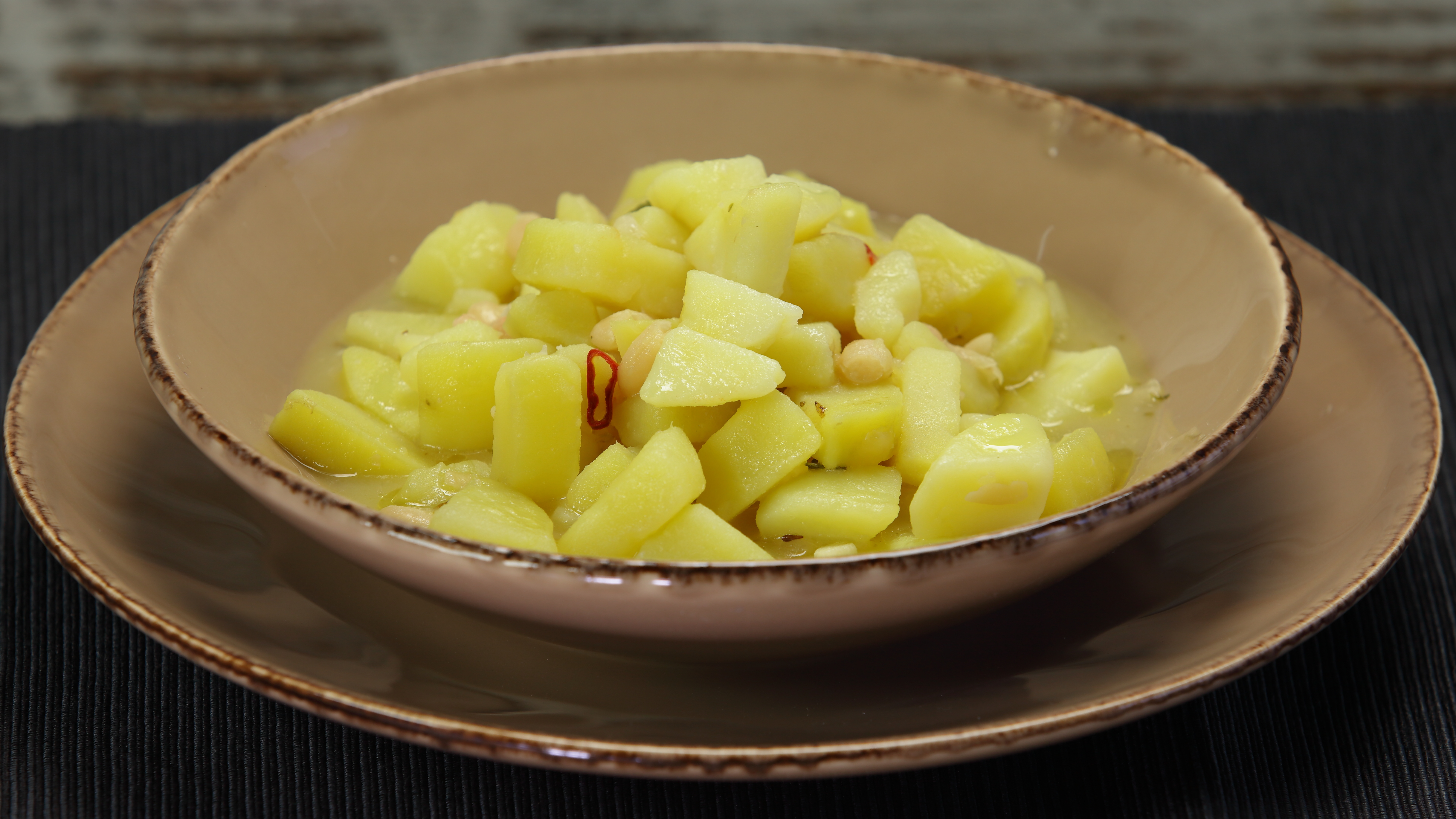 Zuppa porcini e patate ricetta autunnale Cookaround