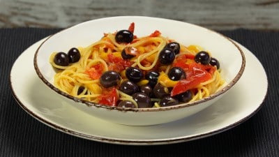 Spaghetti pomodoro e peperoni