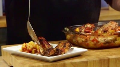 Pollo con patate alla pizzaiola | Cookaround