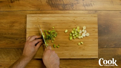 Insalata di orzo con pollo e carote