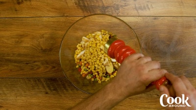 Insalata di orzo con pollo e carote