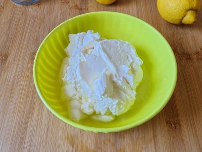 Tiramisu without eggs with limoncello