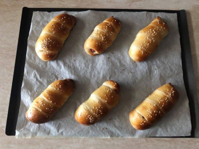 Rollò con Wurstel: la Ricetta Originale Siciliana | Cookaround