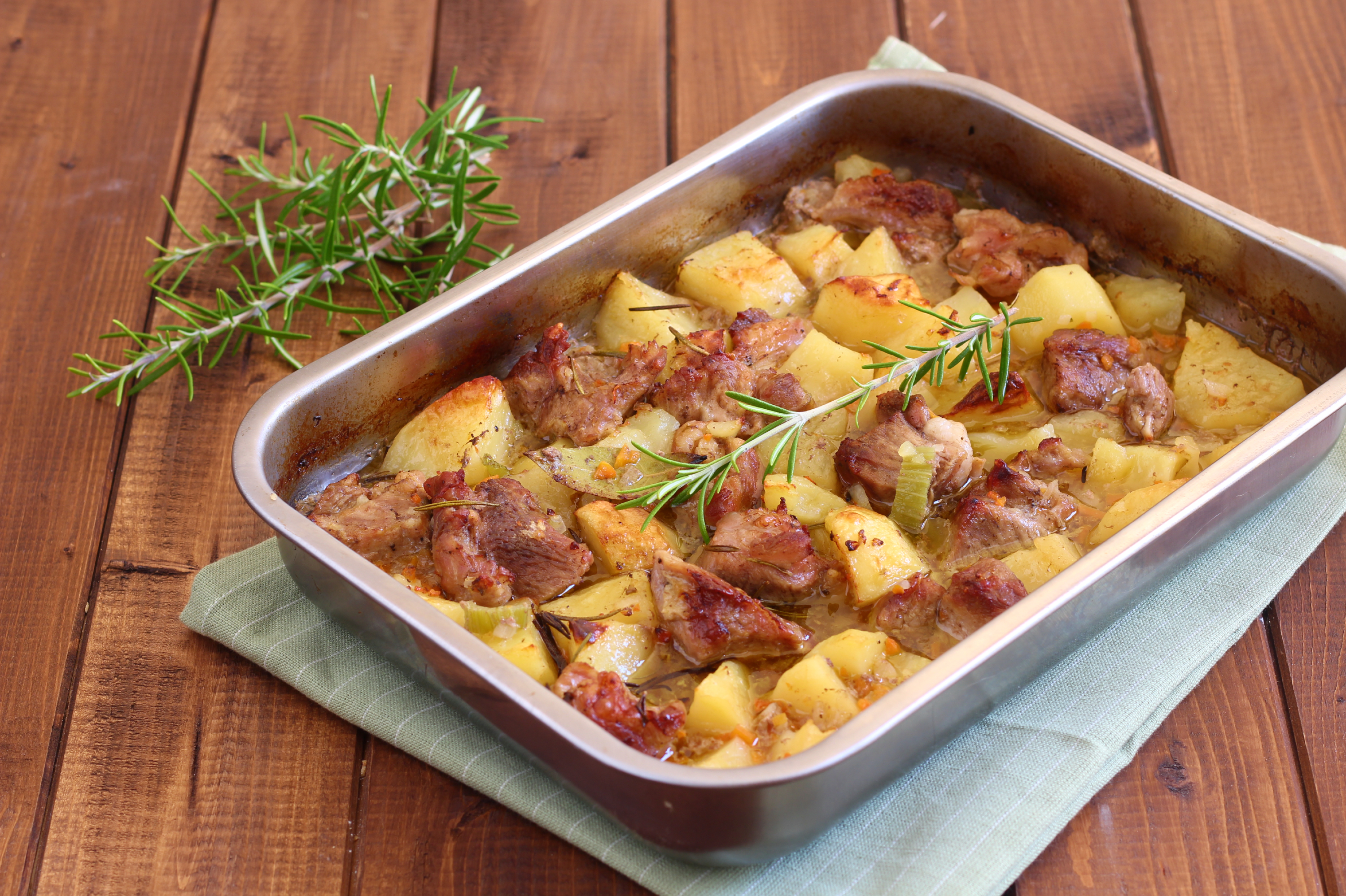 ricetta agnello in umido con patate