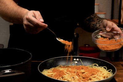 Pasta ca muddica atturrata | Croccante e saporita | Cookaround