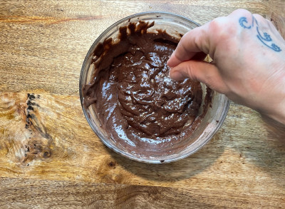 Campana PICCOLA pasquale cioccolato fondente extra decorata a mano 150