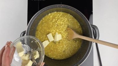 Il Vero Risotto alla Milanese: Tradizione e Midollo di Bue | Cookaround