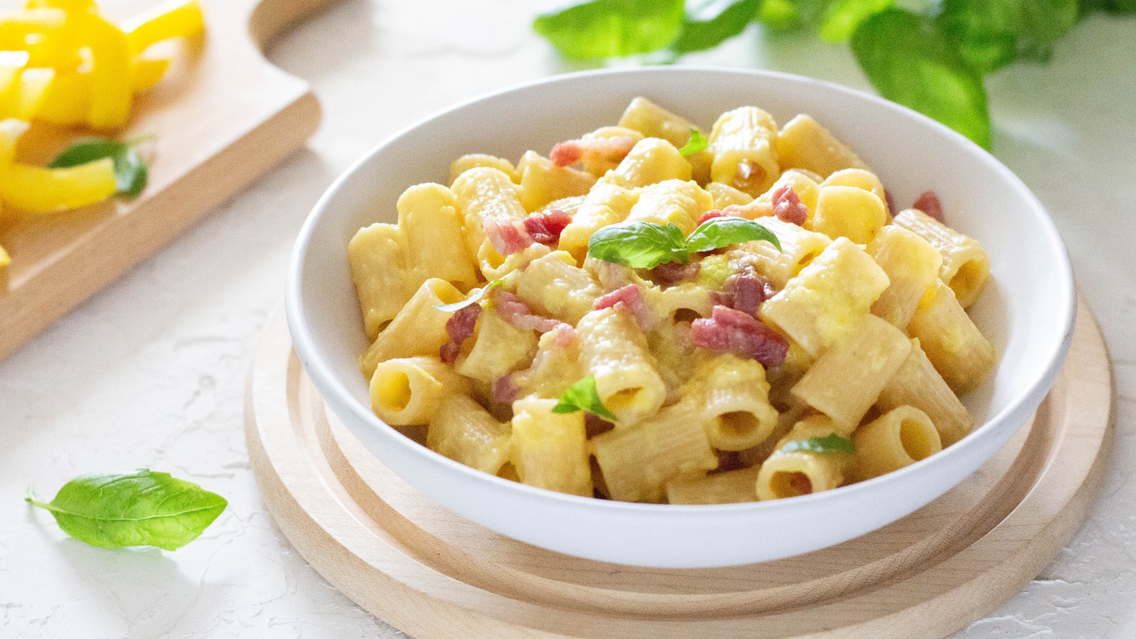 Pasta peperoni e pancetta