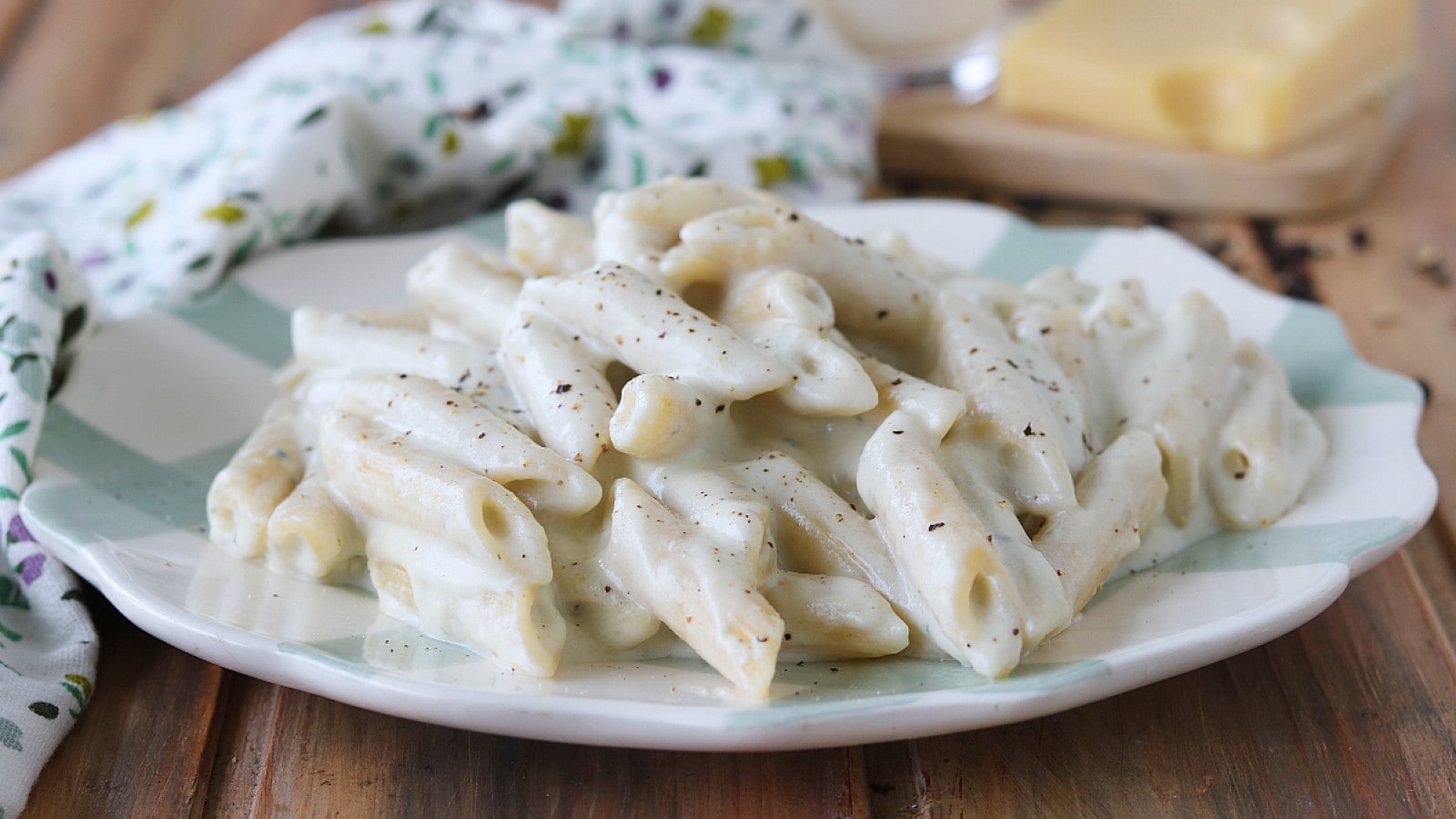 Pasta ai 4 formaggi: ricetta cremosa e facile