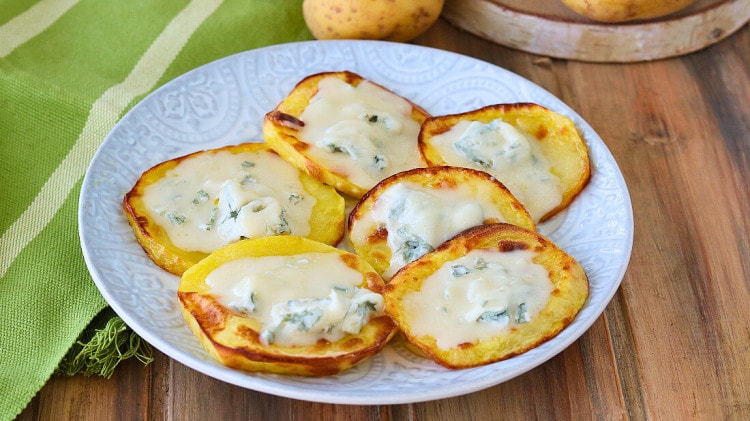 BeliceWeb.it - Pizzette di patate con gorgonzola: antipasto veloce e sfizioso