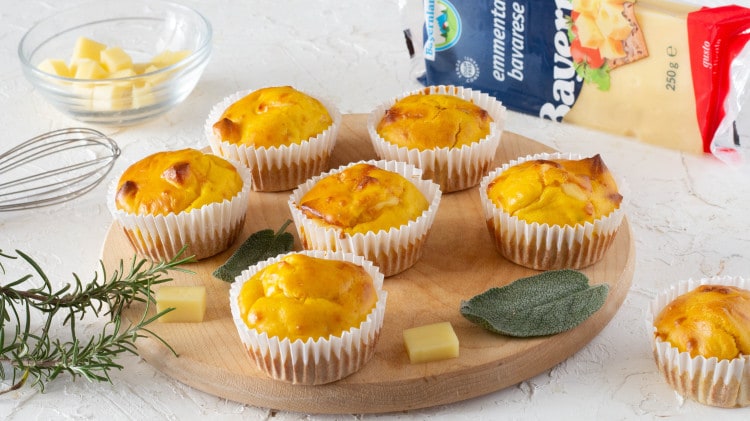 BeliceWeb.it - Muffin salati Emmental e zucca: una delizia soffice e saporita