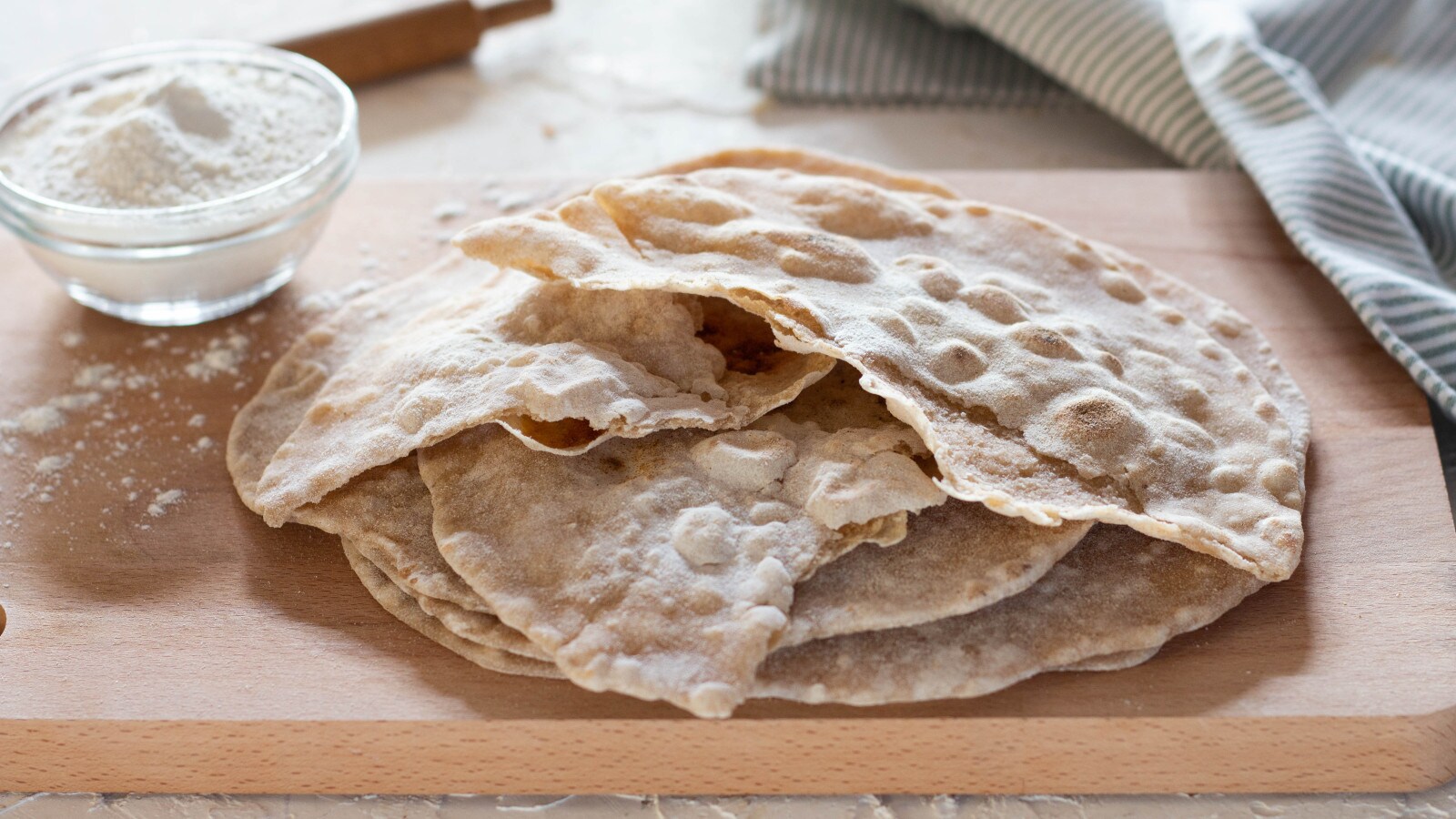 Chapati fatto in casa: la ricetta semplice e veloce del pane indiano.