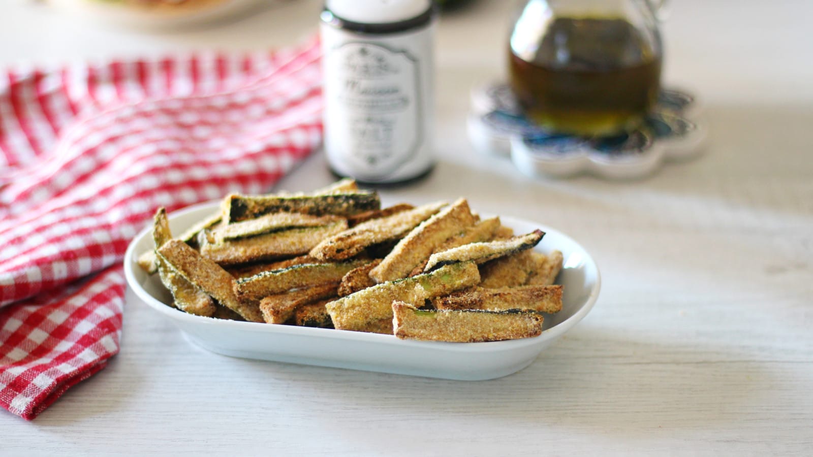 Il trucco per stick di zucchine perfetti? Cuocili in friggitrice ad aria!