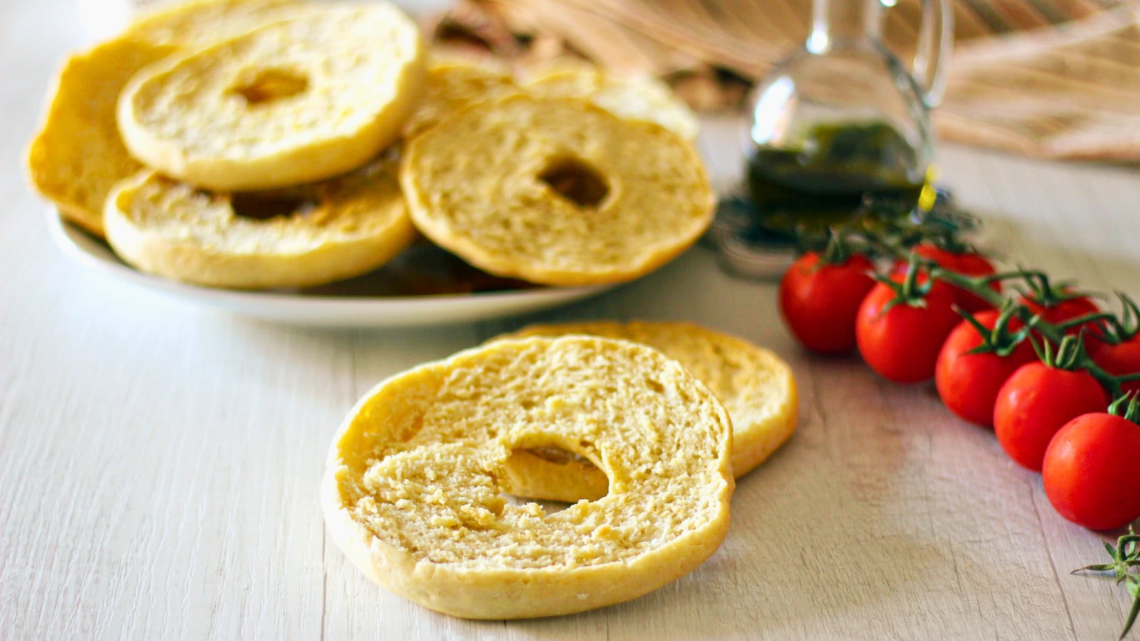 Friselle fatte in casa: croccanti e perfette da condire