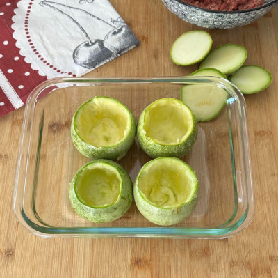 Zucchine tonde ripiene di carne: ricetta facile al forno | Cookaround