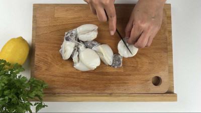 Spiedini di pesce: la ricetta facile per griglia e forno | Cookaround