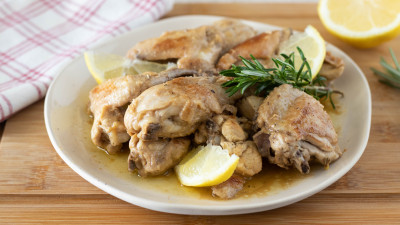 Pollo al limone in padella