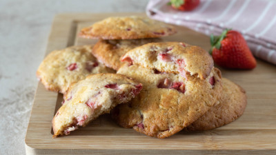 Cookie fragole e cioccolato bianco morbidi