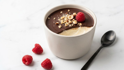 Tazzine di yogurt e cioccolato