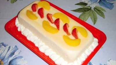 Semifreddo alle fragole e pesche