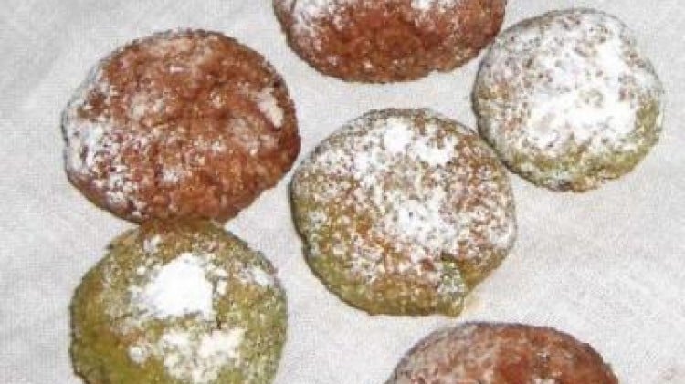 Amaretti colorati