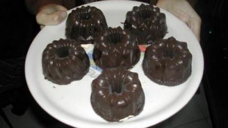 Piccole bavaresi ai marroni foderate di cioccolato