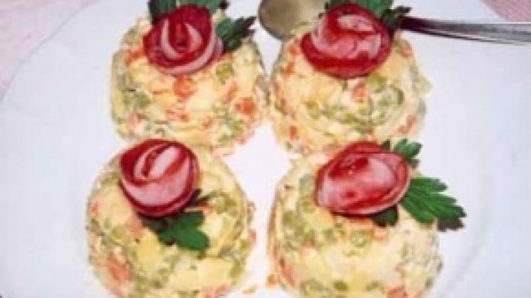 Sformatini di insalata russa