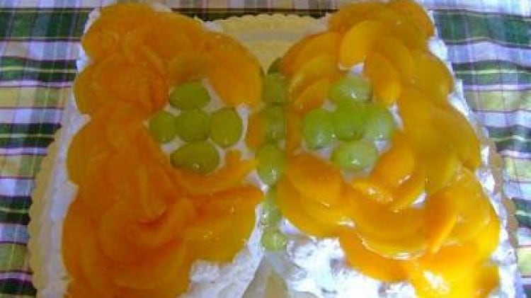 Farfalla con crema e frutta