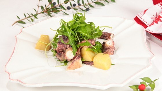 Insalata di polpo, patate e rucola