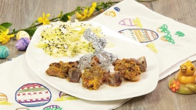 Costolette d'agnello panate ai pistacchi