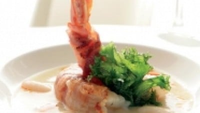 Gamberoni vestiti di lardo