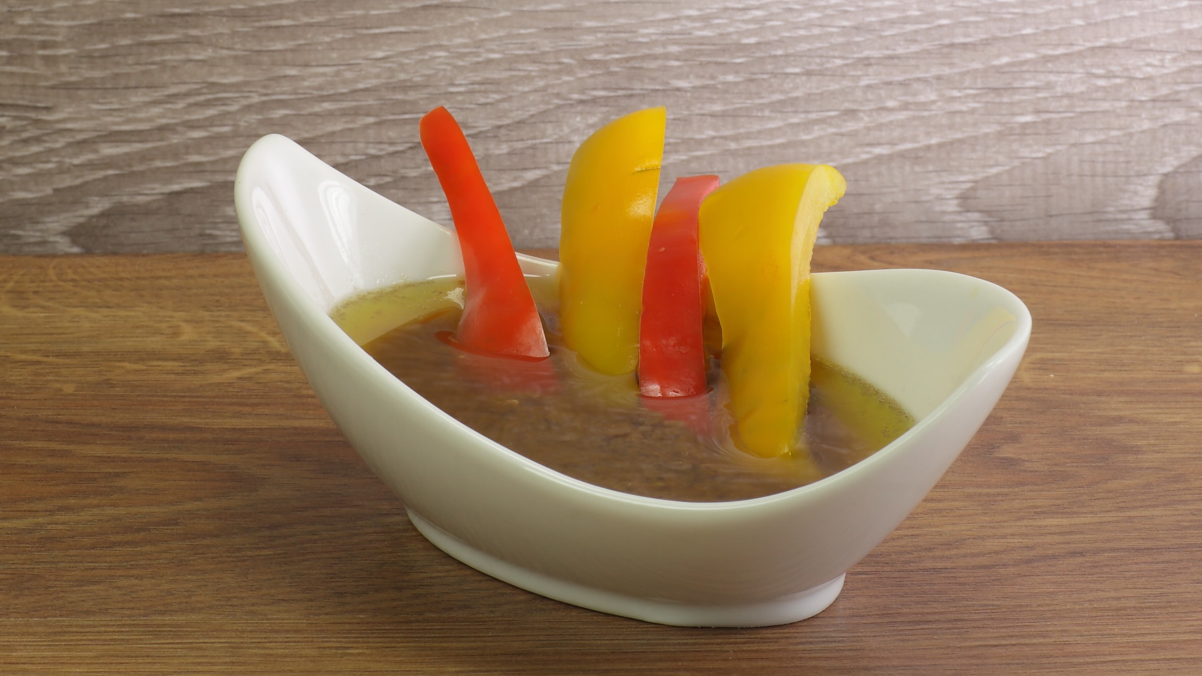 Ricetta Peperoni arrostiti con bagna cauda leggera | Cookaround