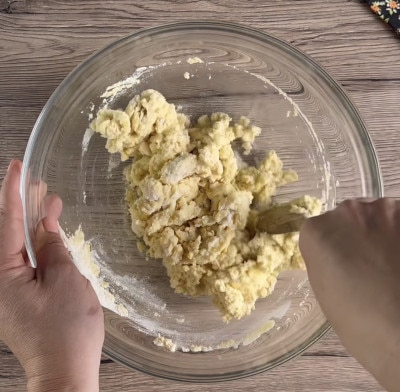 Ricetta focaccia pugliese senza patate nell'impasto