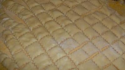 Quadretti ripieni in brodo