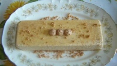 Semifreddo alla nocciola con pralinato