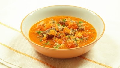 Zuppa d'agnello bulgara
