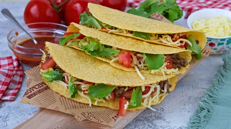Tacos con carne, la tipica ricetta messicana 