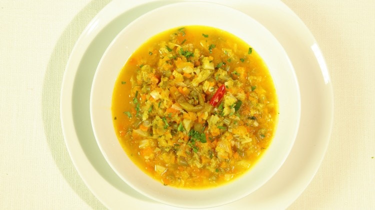Zuppa di verdure miste indiana