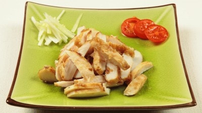 Pollo marinato e grigliato in stile giapponese