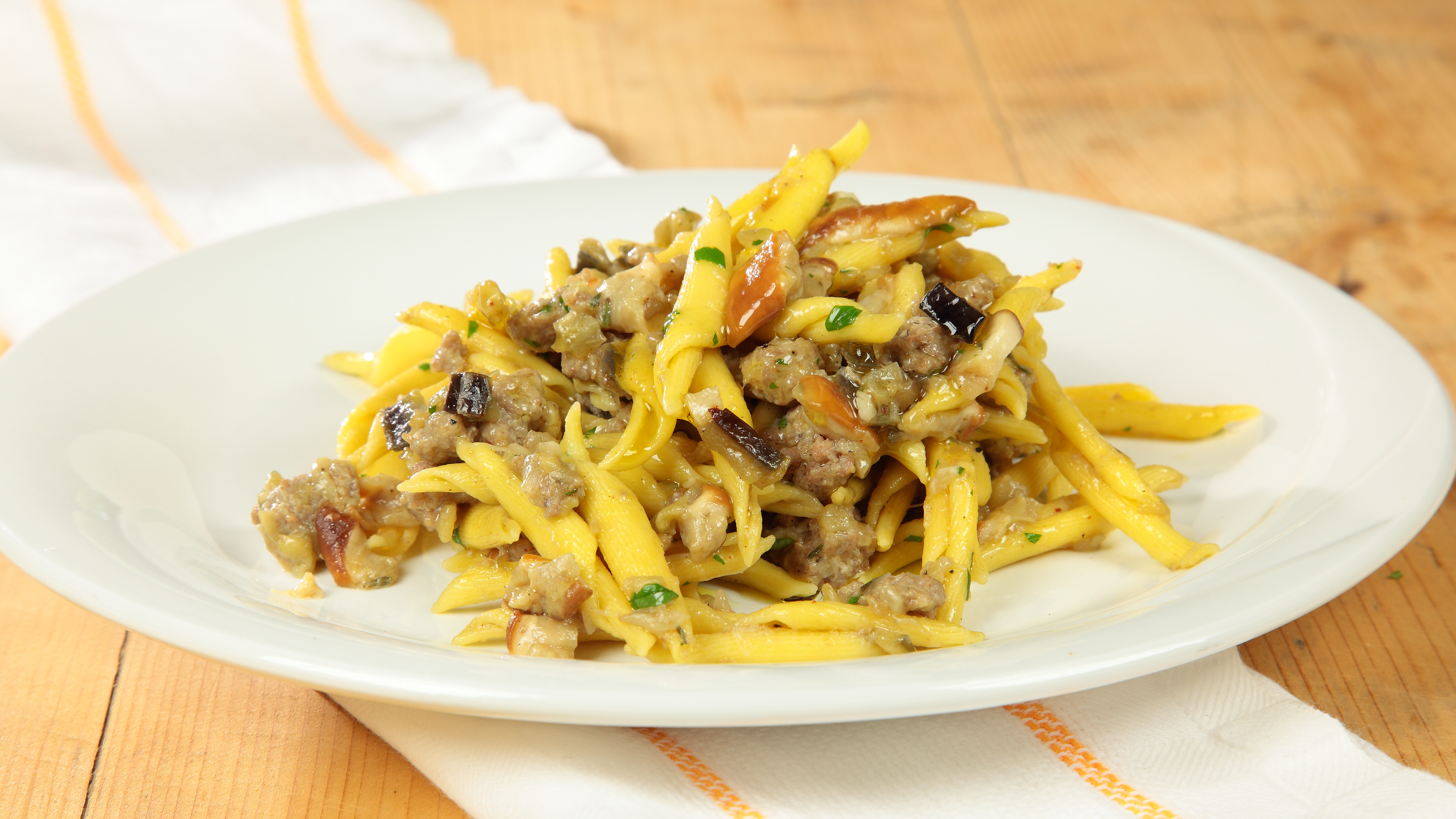 Strozzapreti con porcini Ricetta Tipica Lazio Cookaround