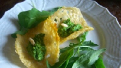 Gondole di grana con crema di rucola
