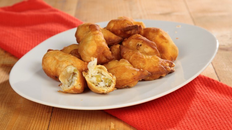 Empanadas de vigilia calzoncini argentini per la vigilia