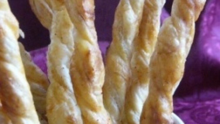 Grissini alla panna acida grana e paprika