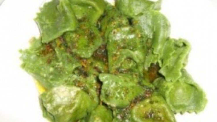 Ballanzoni verdi al cotechino, zucca e mostarda di frutta