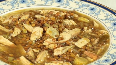 Zuppa di pollo e lenticchie