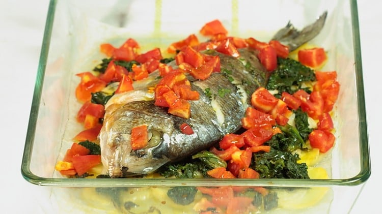 Dorada con verdure al horno