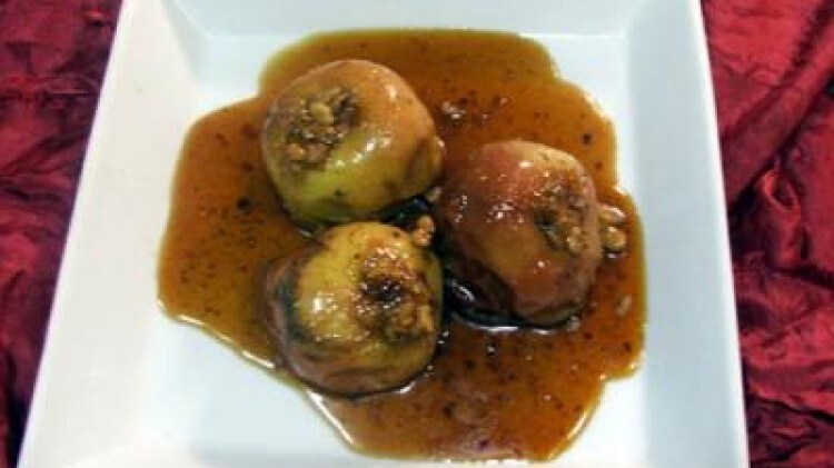 Mele ripiene di noci ed amaretti